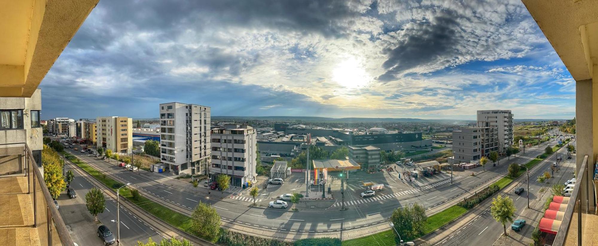 Fancy Apartament Promenada Balcon Panoramic, Parcare, Incalzire Pardoseala, Self Check In Κραϊόβα Εξωτερικό φωτογραφία